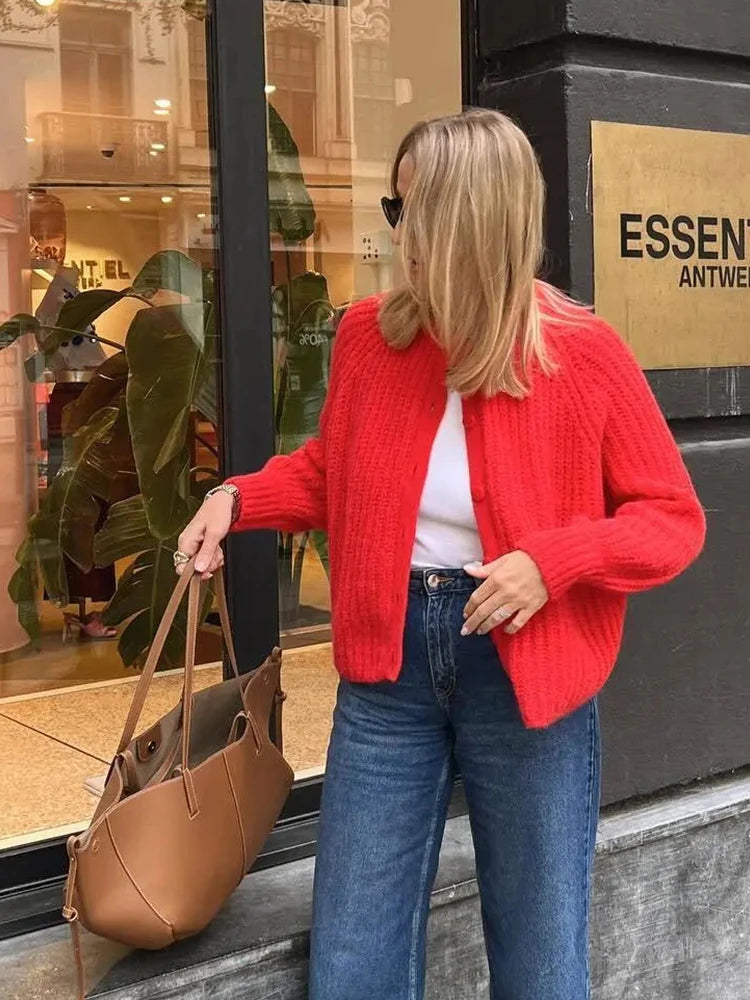 Daphne - Red Cardigan